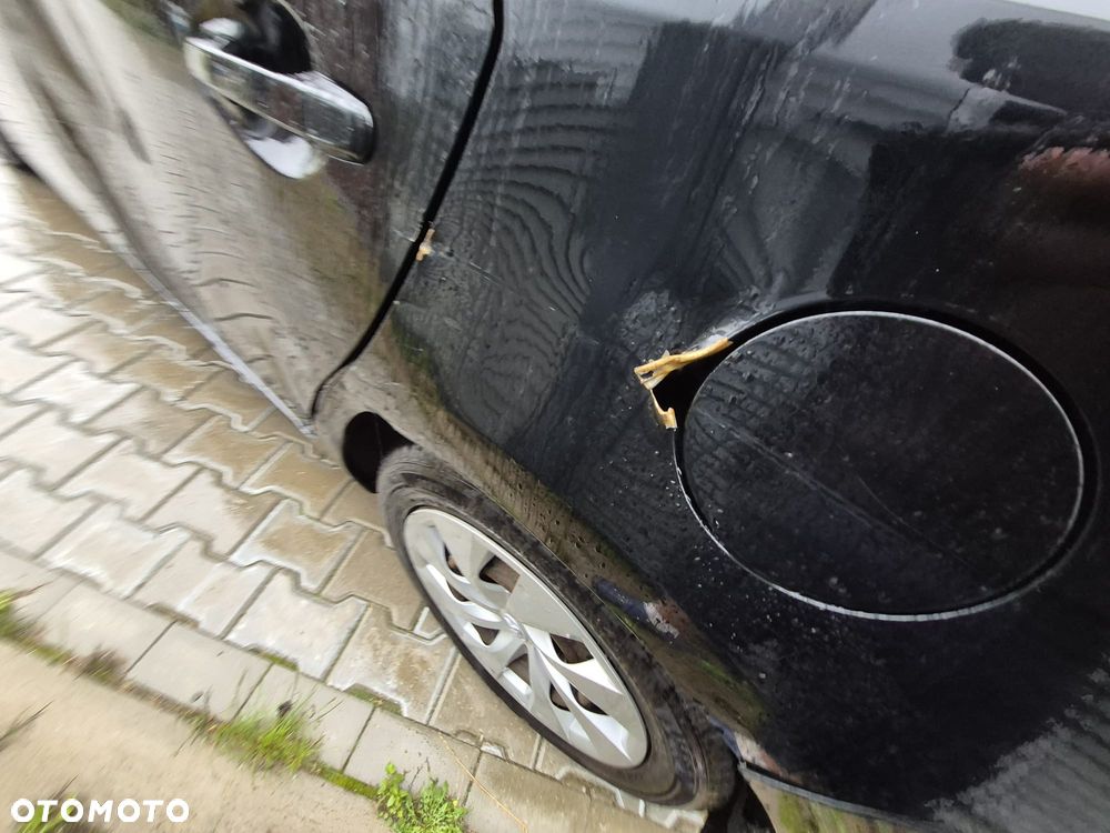 Toyota Auris 1.6 D-4D Dynamic - 13