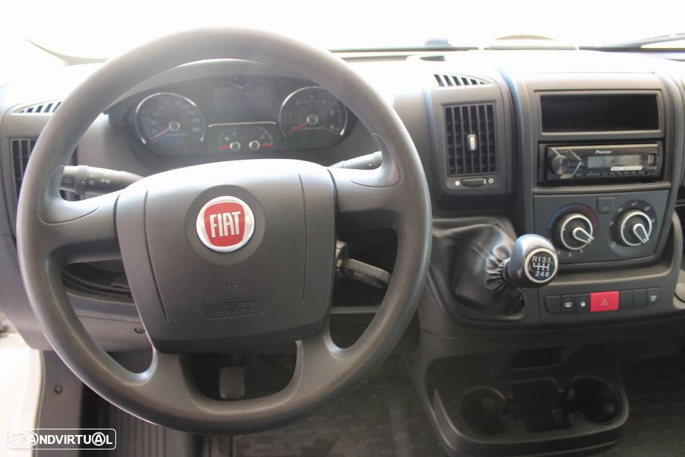 Fiat Ducato 2.3 Cabine dupla Tribasculante - 9