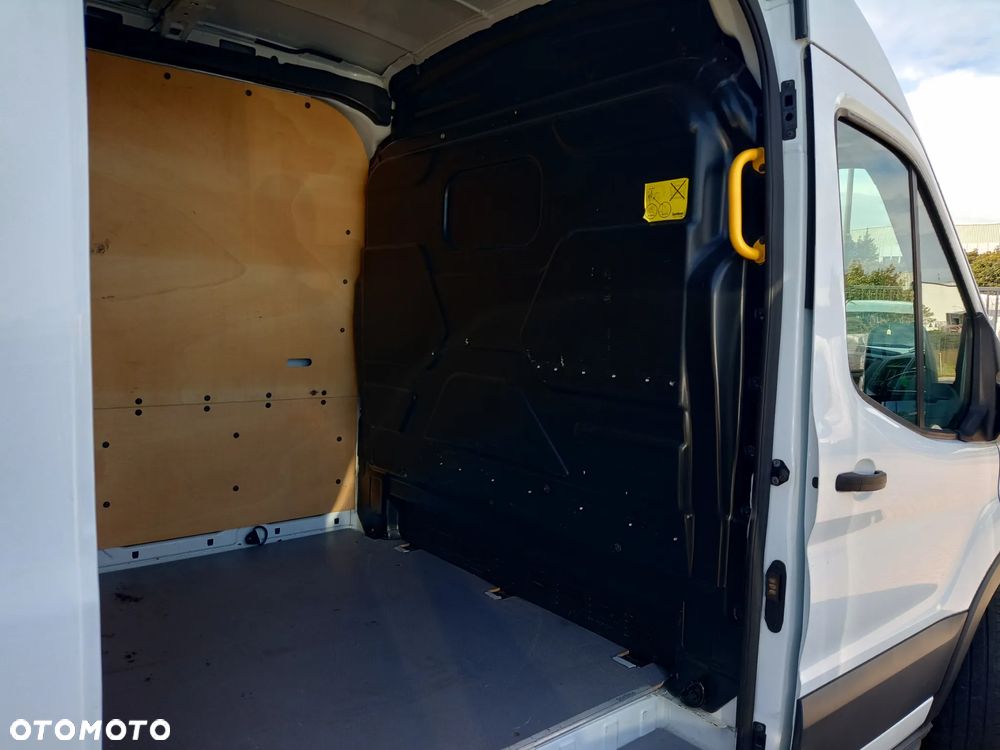 Ford Transit - 17
