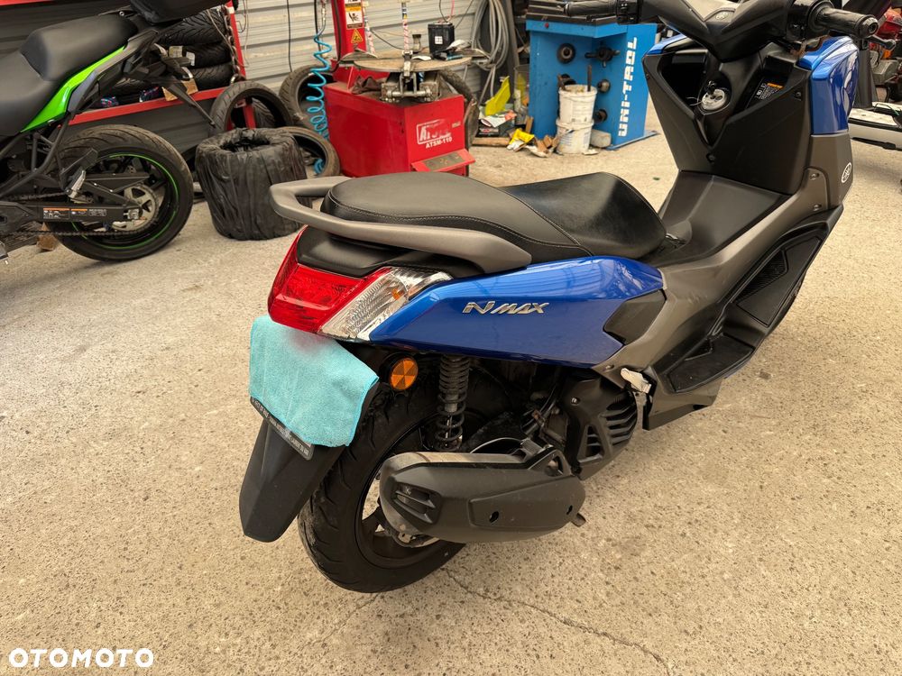 Yamaha NMAX - 8