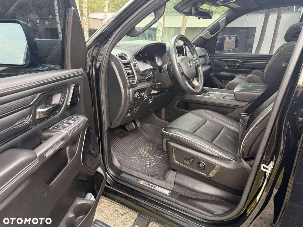 RAM 1500 Crew Cab Limited - 8