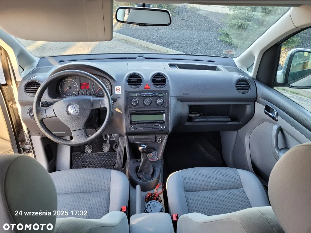 Volkswagen Caddy - 10