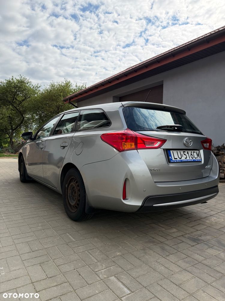 Toyota Auris 1.4 D-4D Active - 13