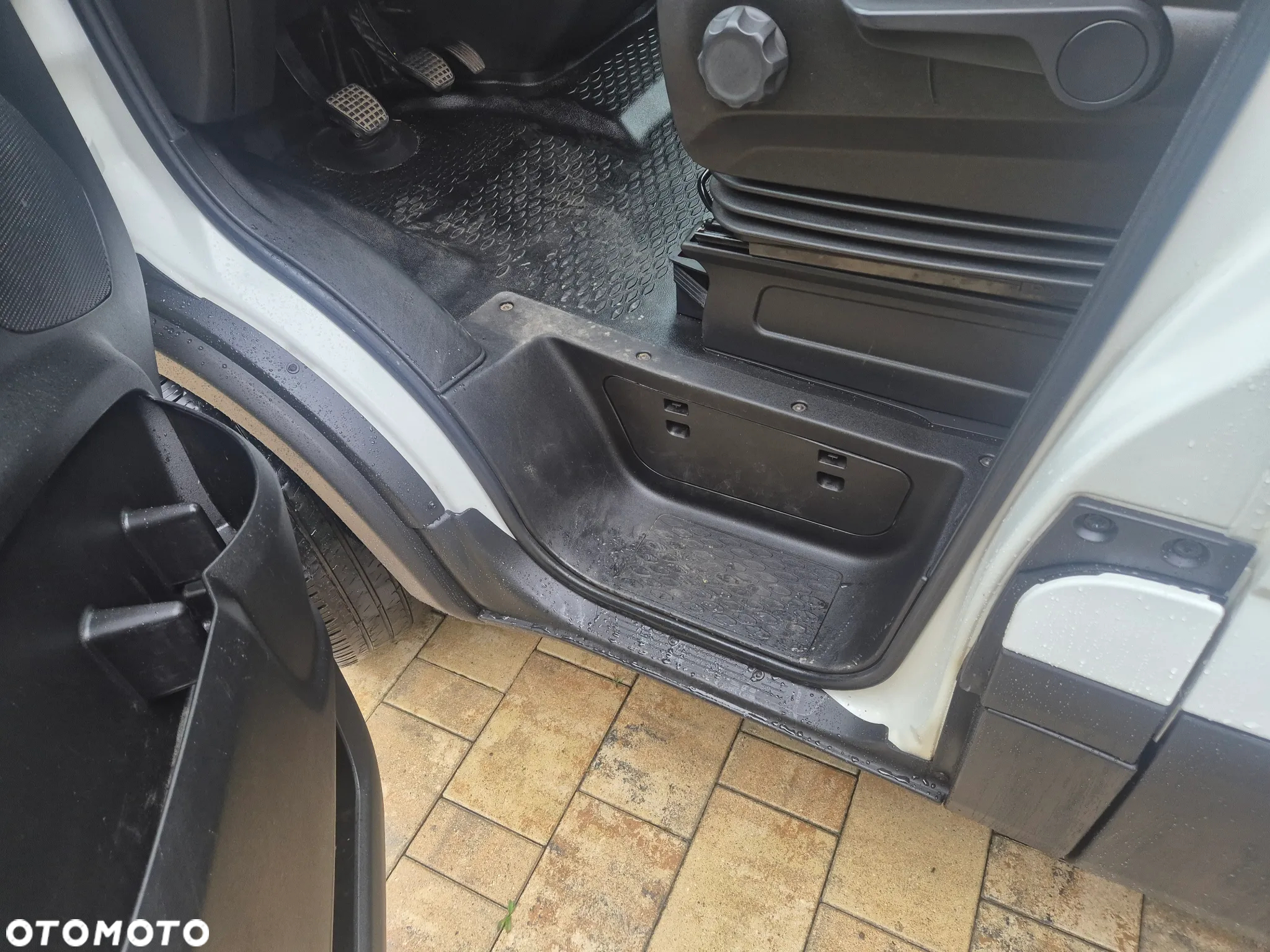 Iveco DAILY 35S14 L3H2 JAK NOWY SPROWADZAONY LIFT - 30