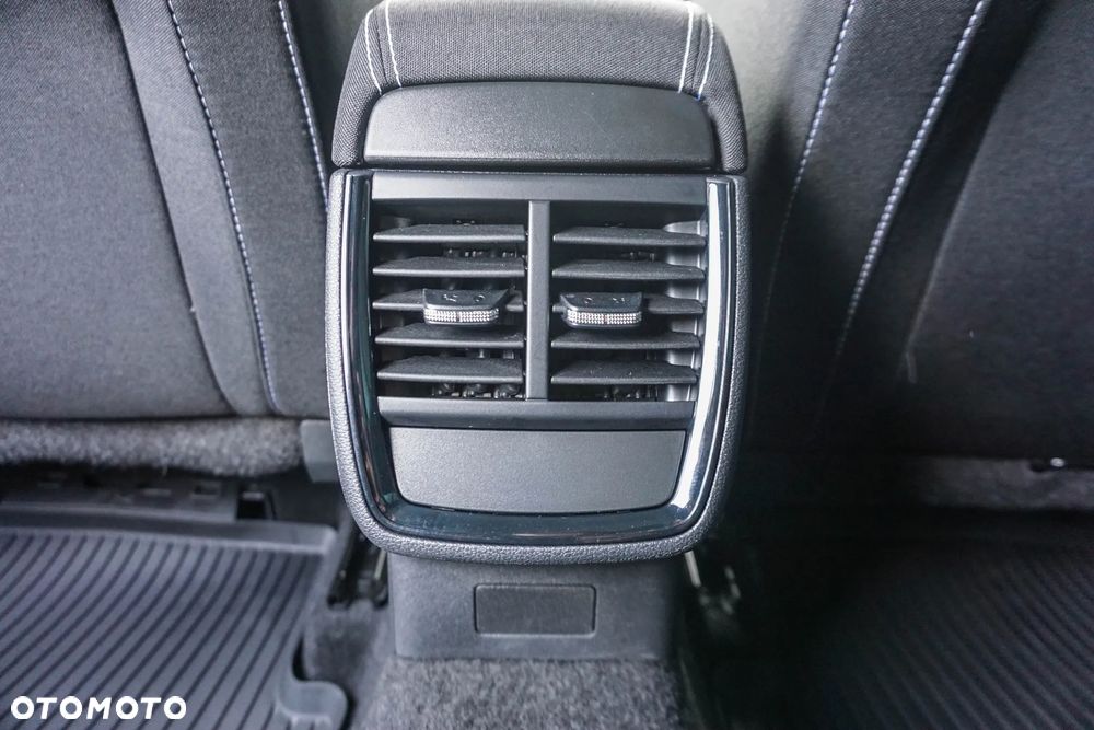 Skoda Scala 1.0 TSI Monte Carlo DSG - 30