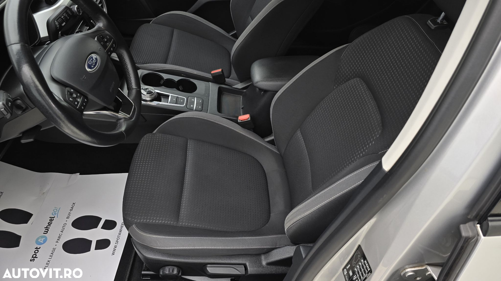 Ford Focus - 12