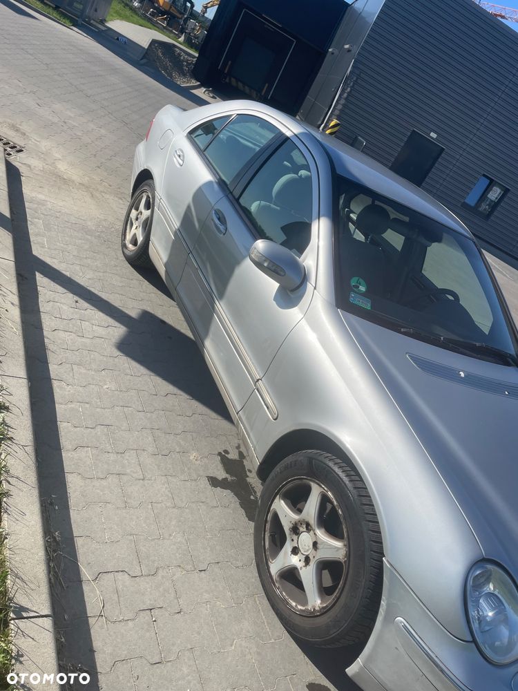 Mercedes-Benz Klasa C - 2