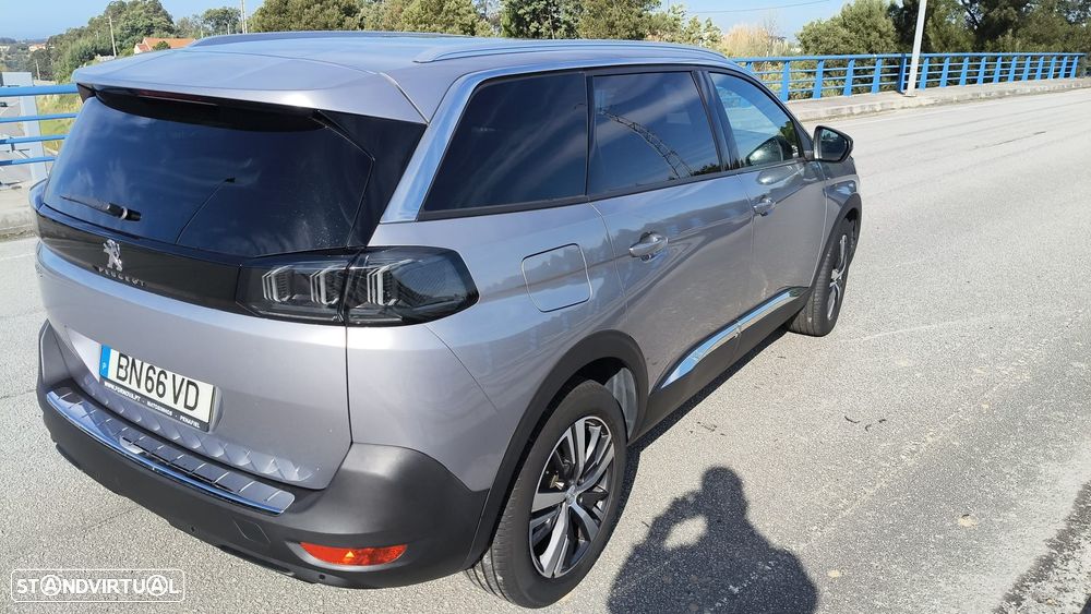 Peugeot 5008 - 5