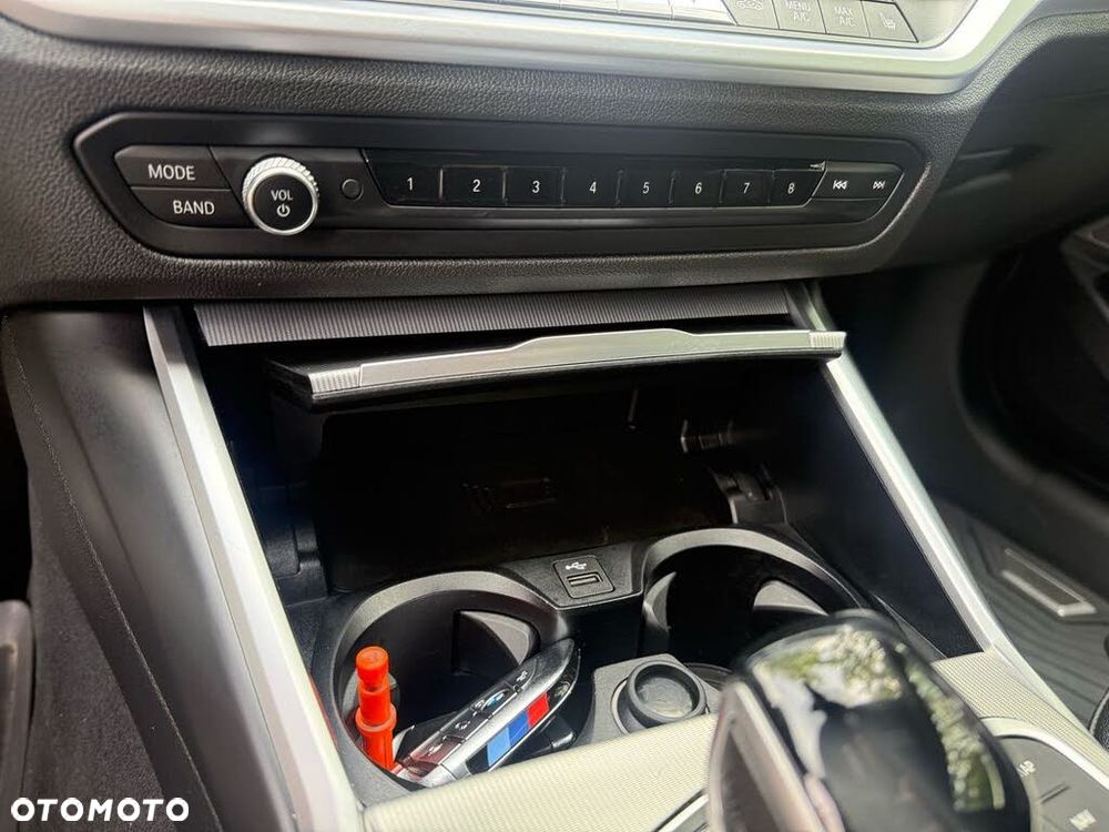 BMW Seria 3 M340i xDrive - 21
