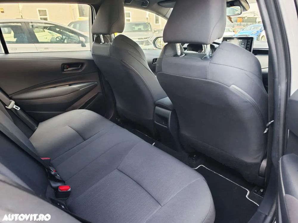 Toyota Corolla 1.8 HSD Business - 21