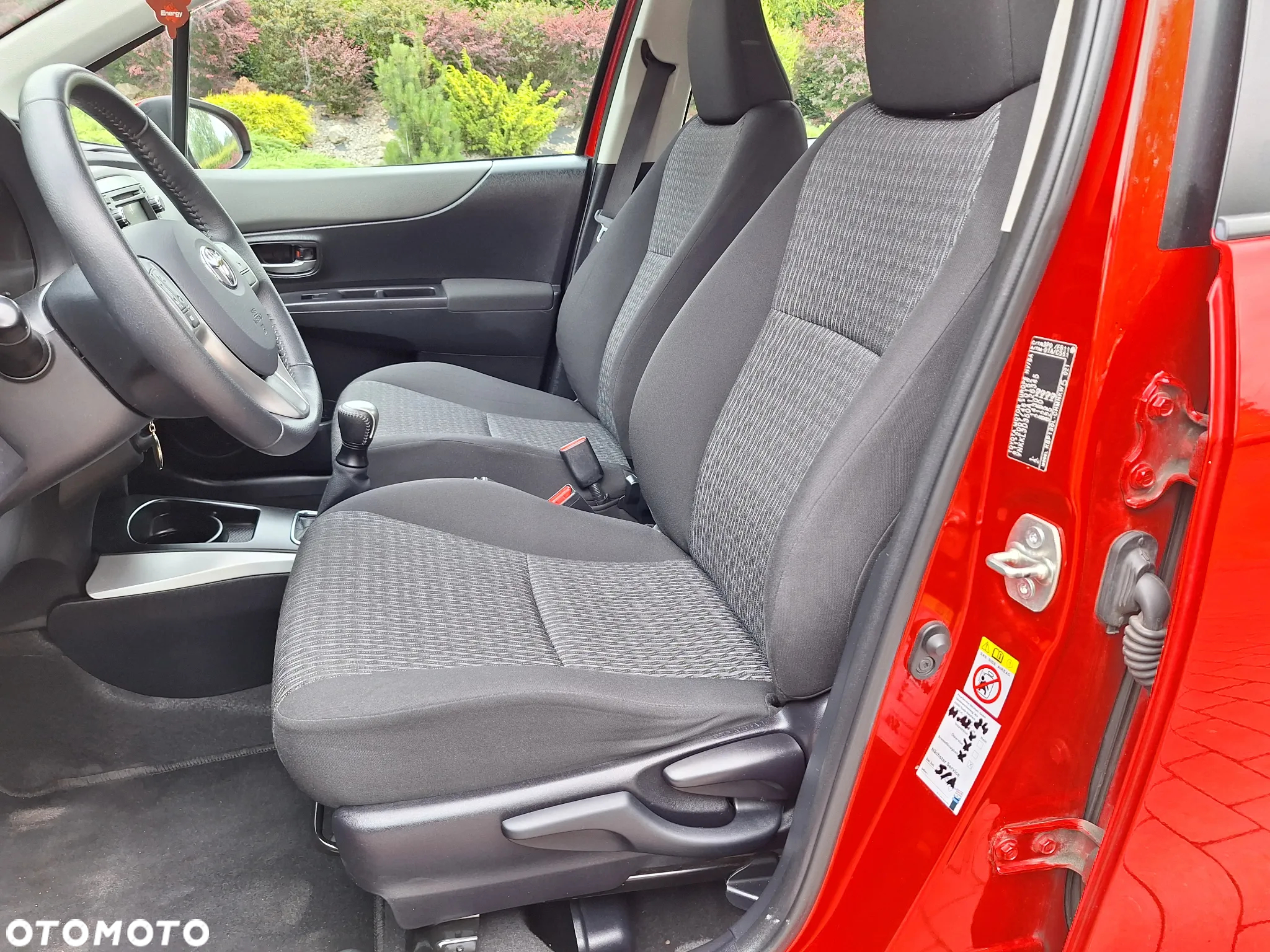 Toyota Yaris 1.0 Luna - 11