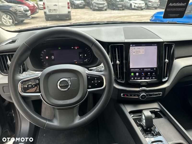 Volvo XC 60 B4 B Plus Dark - 14