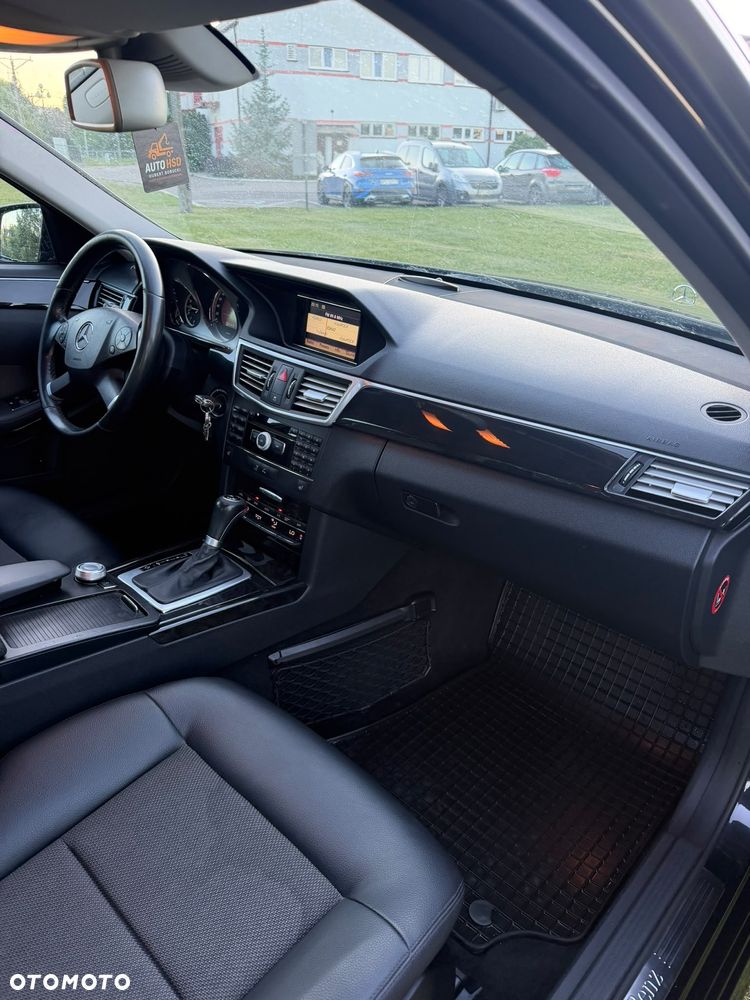 Mercedes-Benz Klasa E 220 CDI DPF BlueEFFICIENCY Automatik Avantgarde - 9