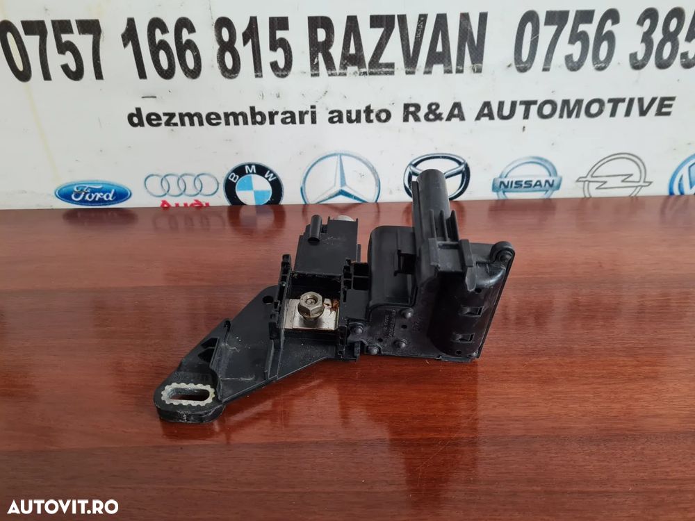 Modul Distribuitor Repartitor Curent Bmw F20 F21 F22 F23 F30 F31 F32 F34 F36 F80 Etc. Cod  - Dezmem - 4