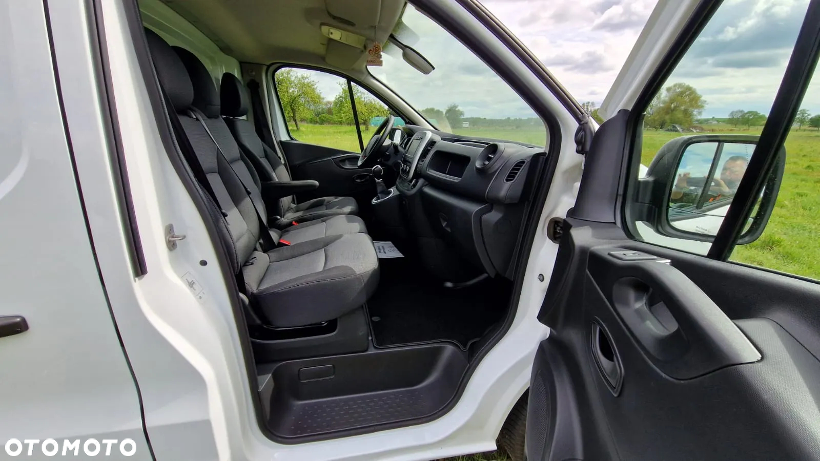Renault Trafic - 14