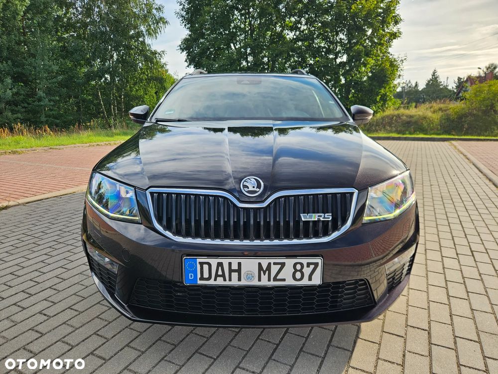 Skoda Octavia 2.0 TDI DSG RS - 2