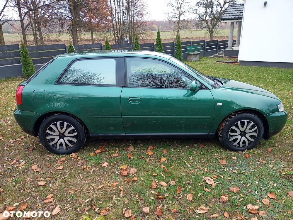 Audi A3 3-drzwiowe 1.6 Ambiente - 8