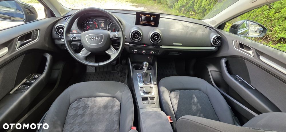 Audi A3 Sportback - 12