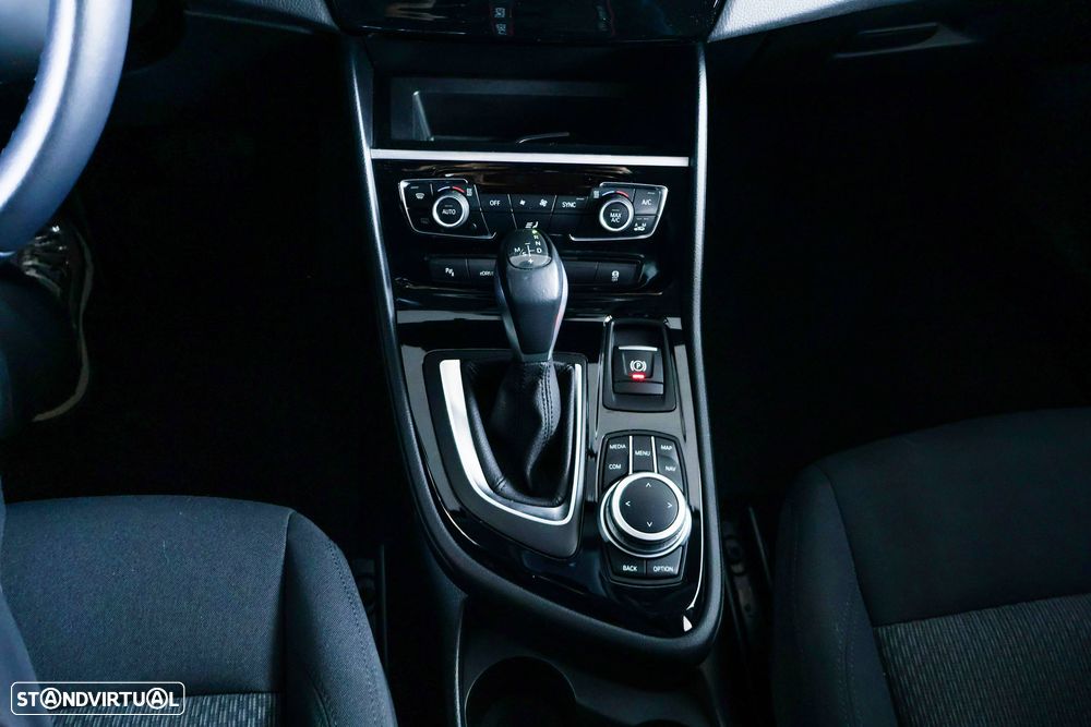 BMW 225xe Active Tourer Advantage - 17
