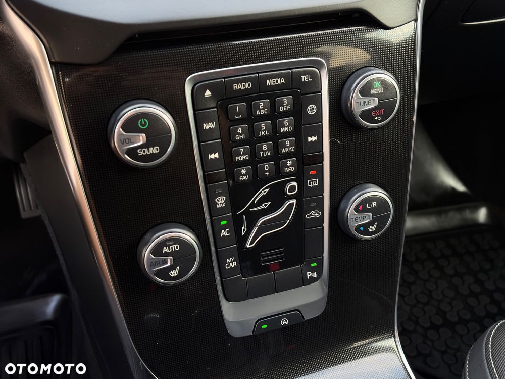 Volvo V40 D2 Momentum - 29