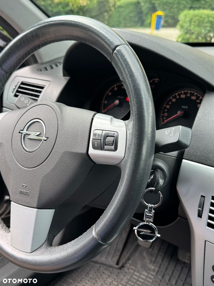 Opel Astra 1.6 - 10