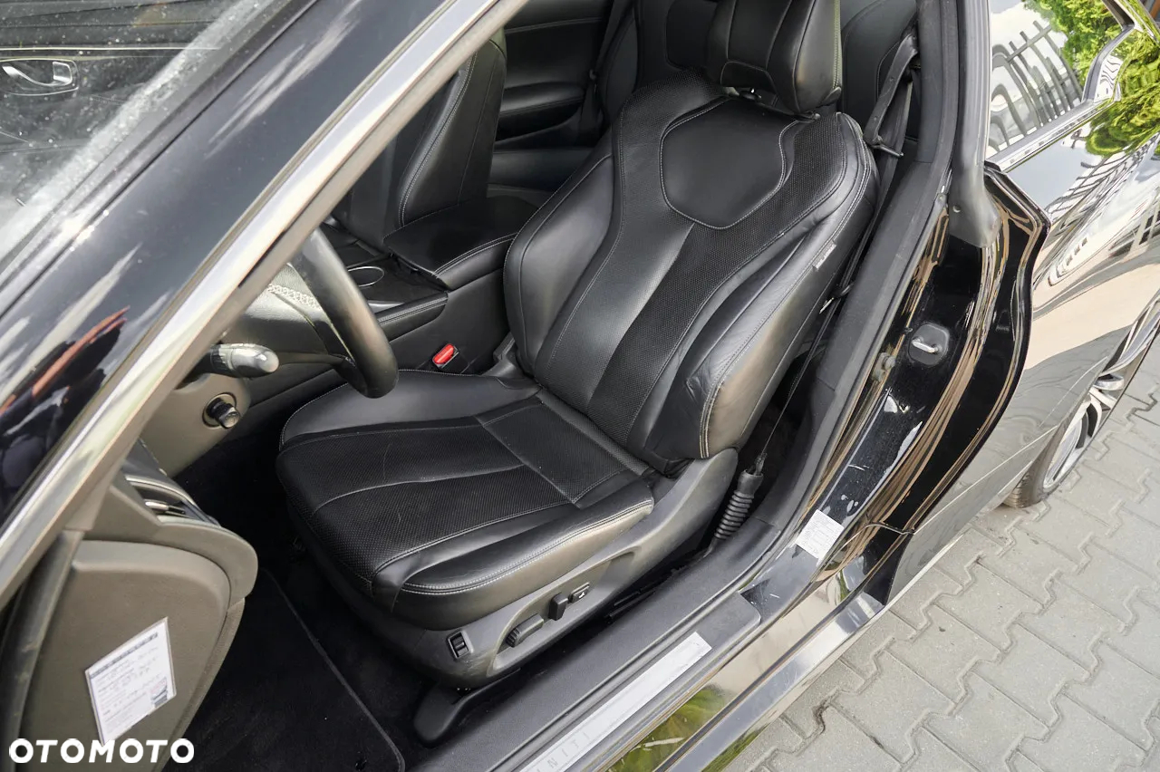 Infiniti Q60 Q60S 2.0t Coupe Sport - 10
