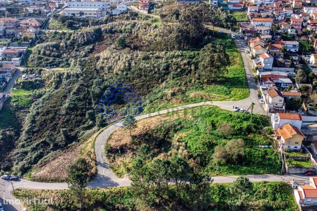 3 terrenos urbanos à venda em São Pedro da Cova com área total de 16.6 - Grande imagem: 4/20