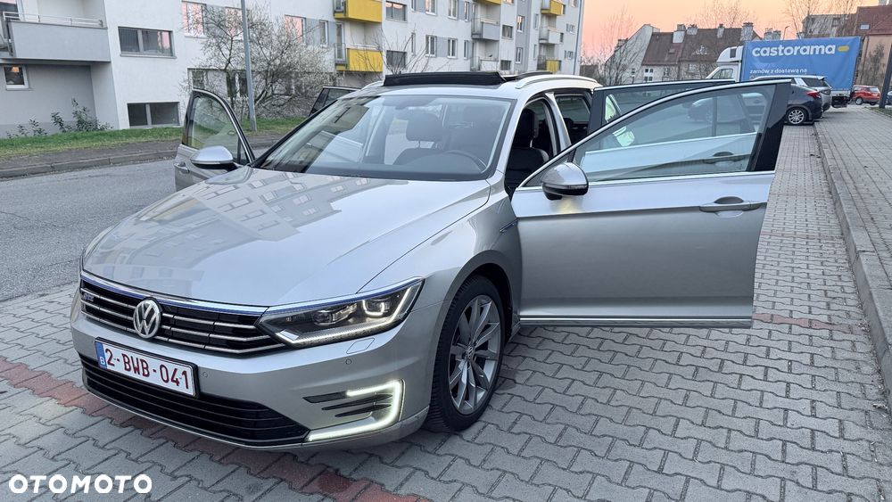 Volkswagen Passat - 15