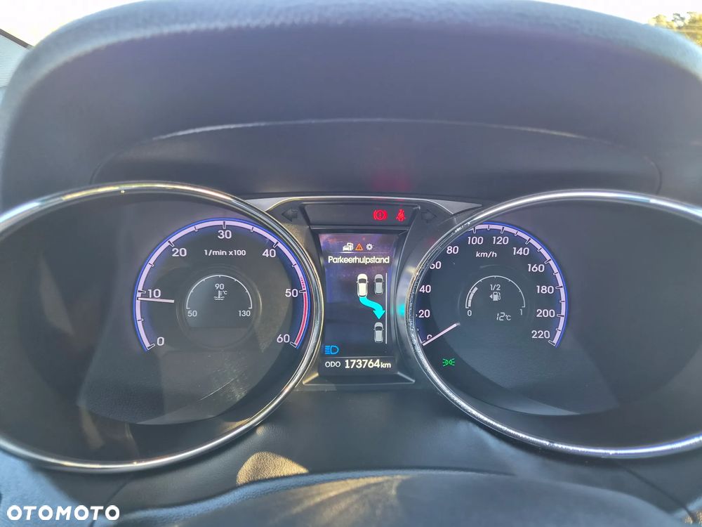 Hyundai ix35 1.7 CRDi Premium 2WD - 18