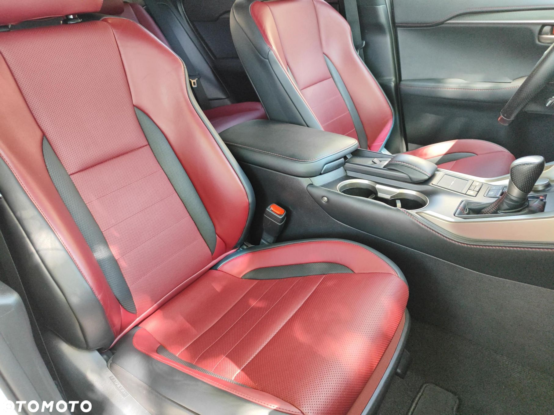 Lexus NX 200t F Sport AWD - 22