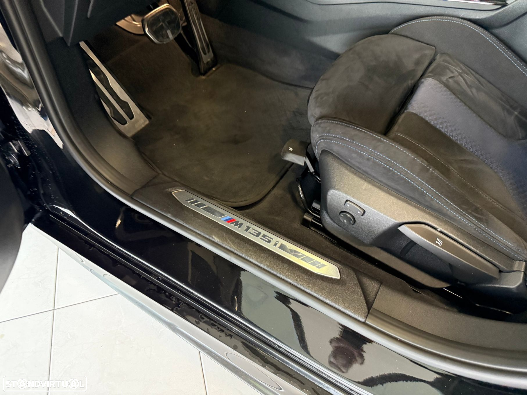 BMW M135i xDrive - 24