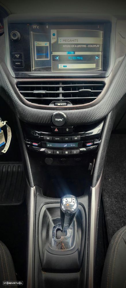 Peugeot 2008 e-HDi FAP 92 ETG6 STOP & START Allure - 9