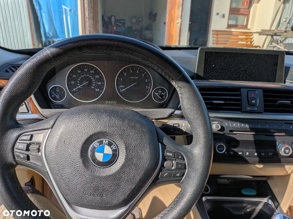 BMW Seria 3 328i xDrive Luxury Line - 8