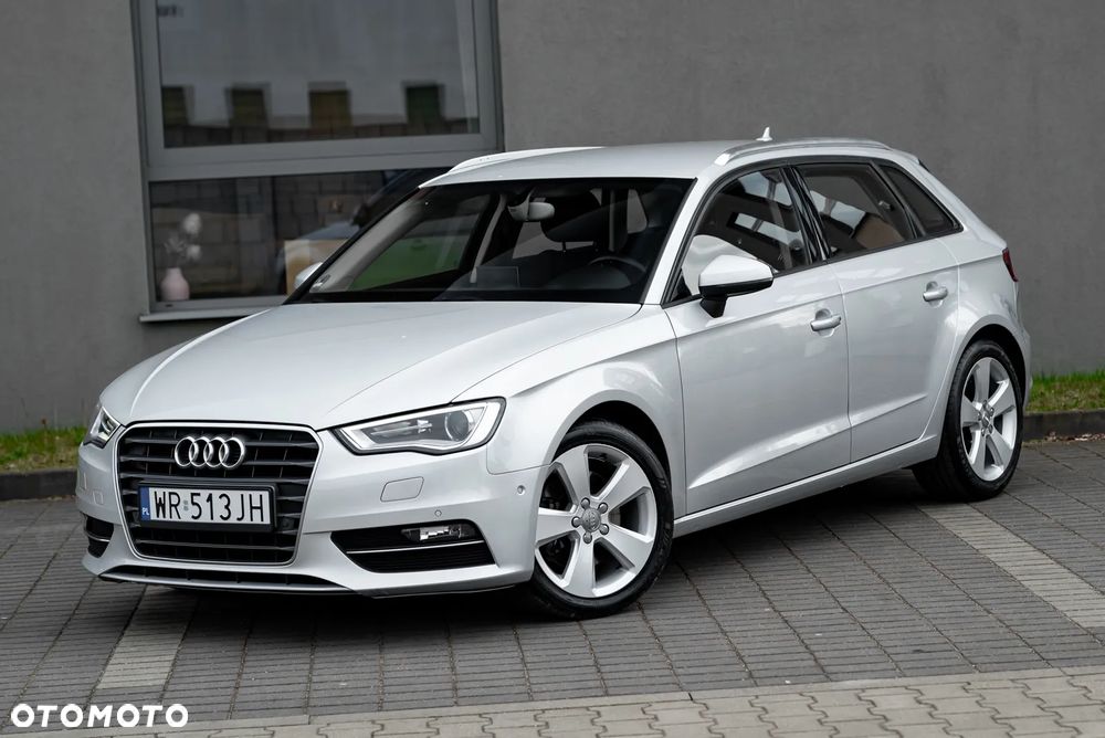 Audi A3 Sportback 1.8 TFSI Attraction - 4