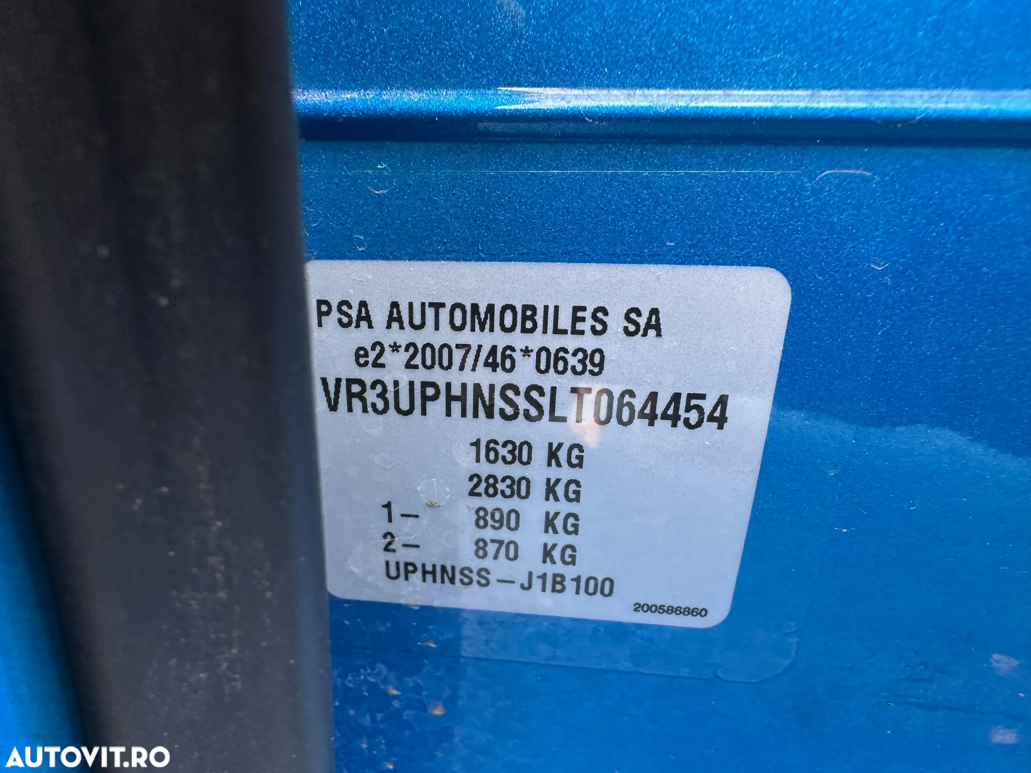 Peugeot 208 1.2 L PureTech STT EAT8 GT Pack - 20
