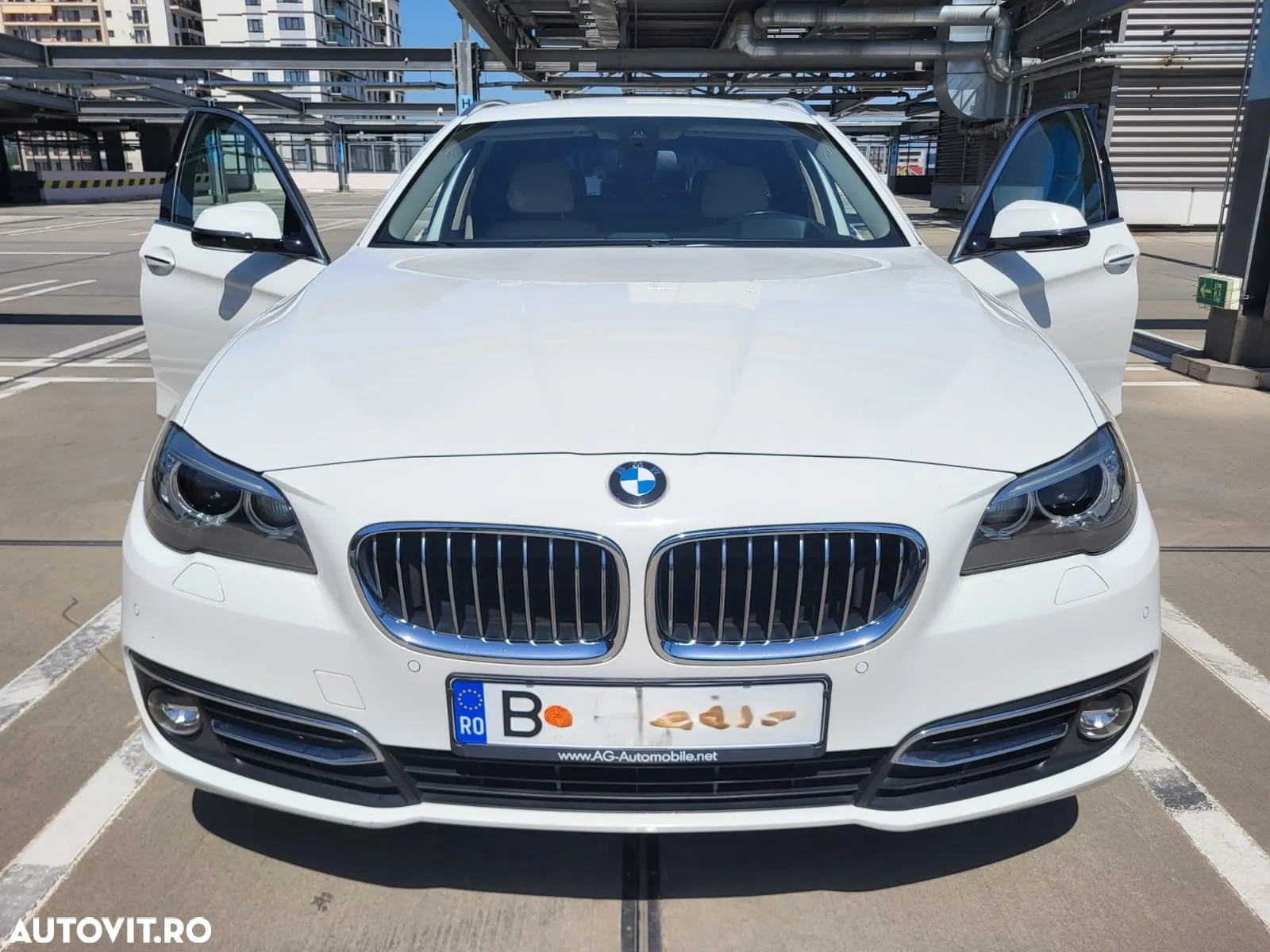 BMW Seria 5 520d xDrive Touring Aut. Luxury Line - 4
