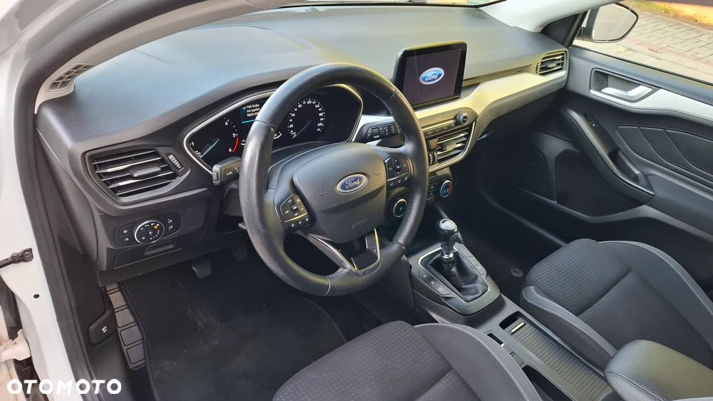 Ford Focus - 8