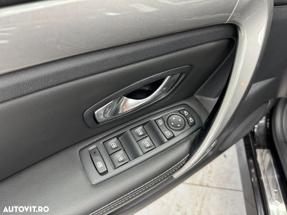 Renault Laguna dCi 150 FAP Start-Stop Paris Business - 25