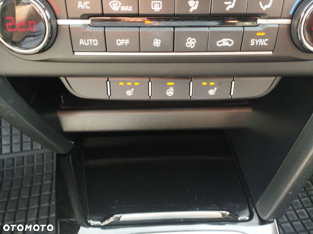 Kia Ceed 1.5 T-GDI Tribute - 27