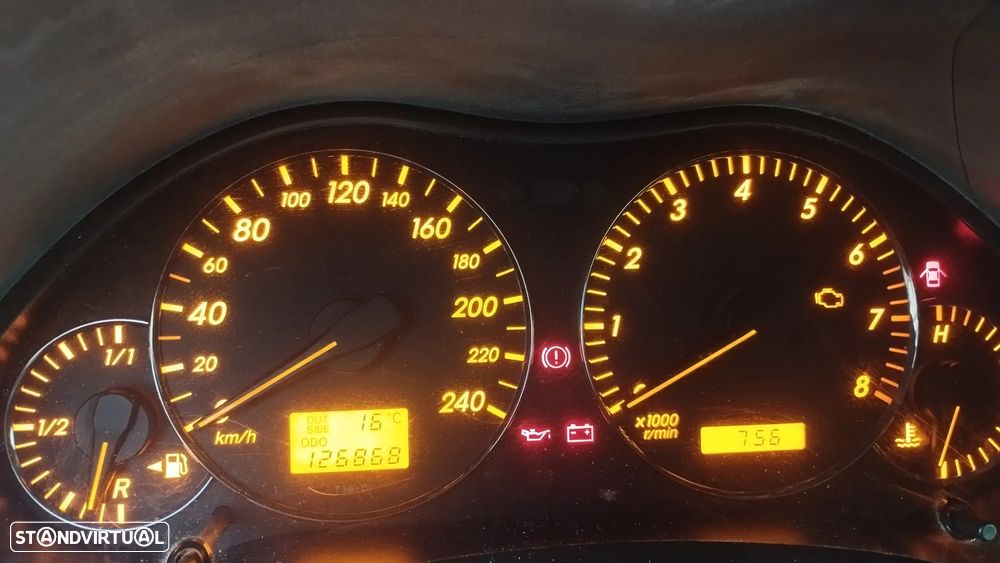 Toyota Avensis SD 1.6 VVT-i - 1