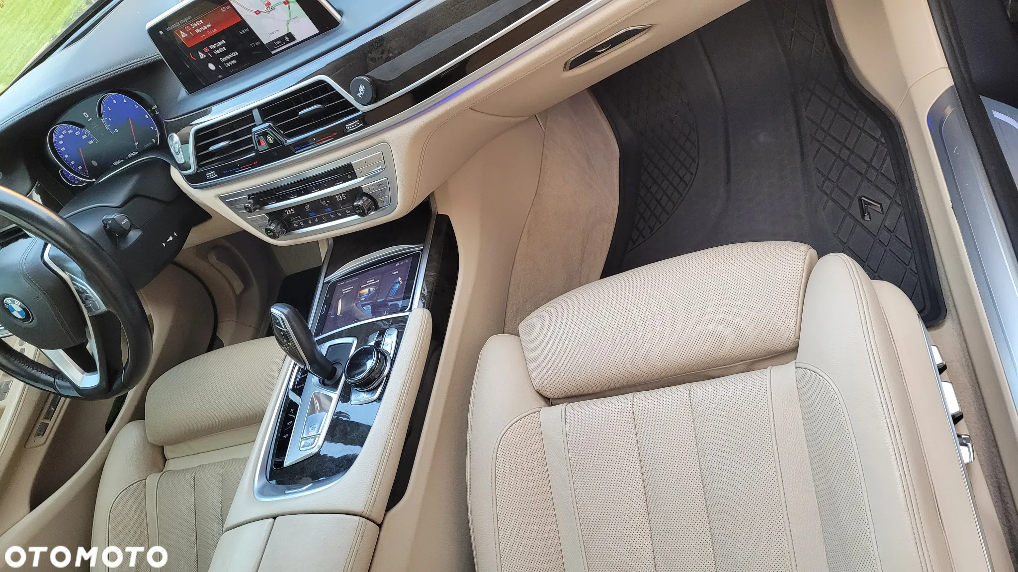 BMW Seria 7 740Li - 22