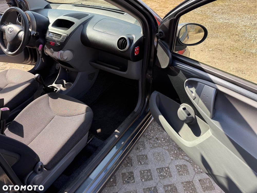 Toyota Aygo Team - 6