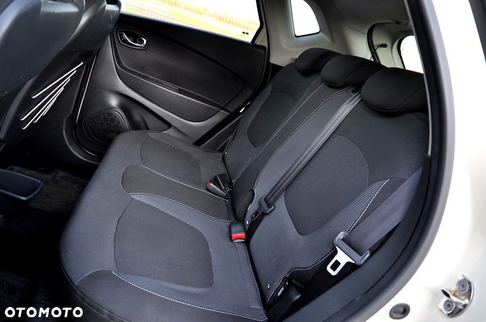 Renault Captur - 23