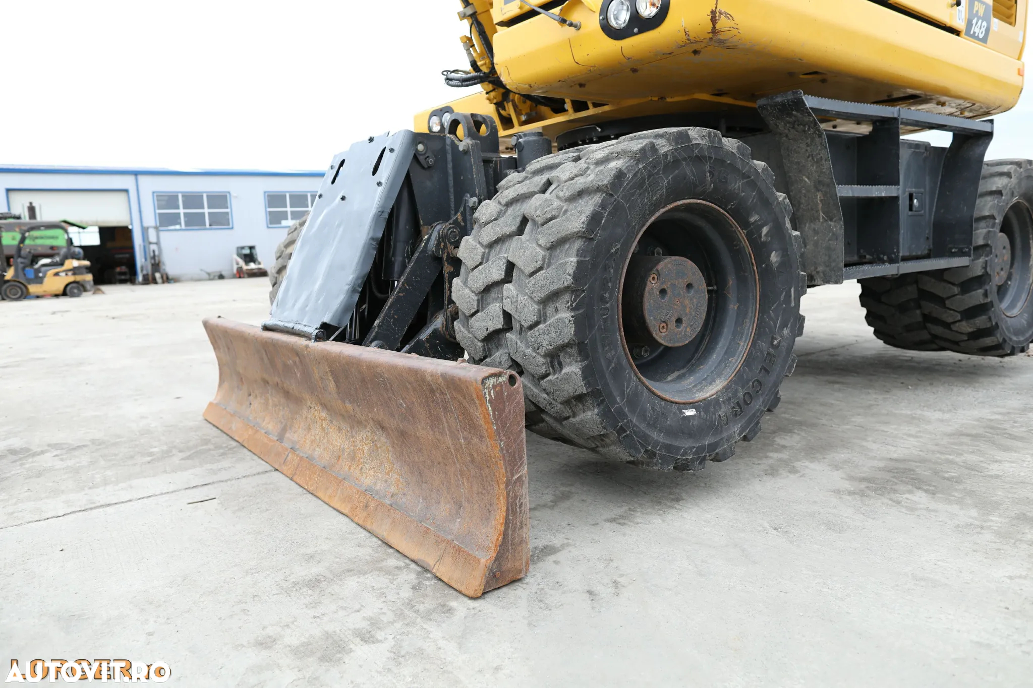 Komatsu PW148-10 - 9
