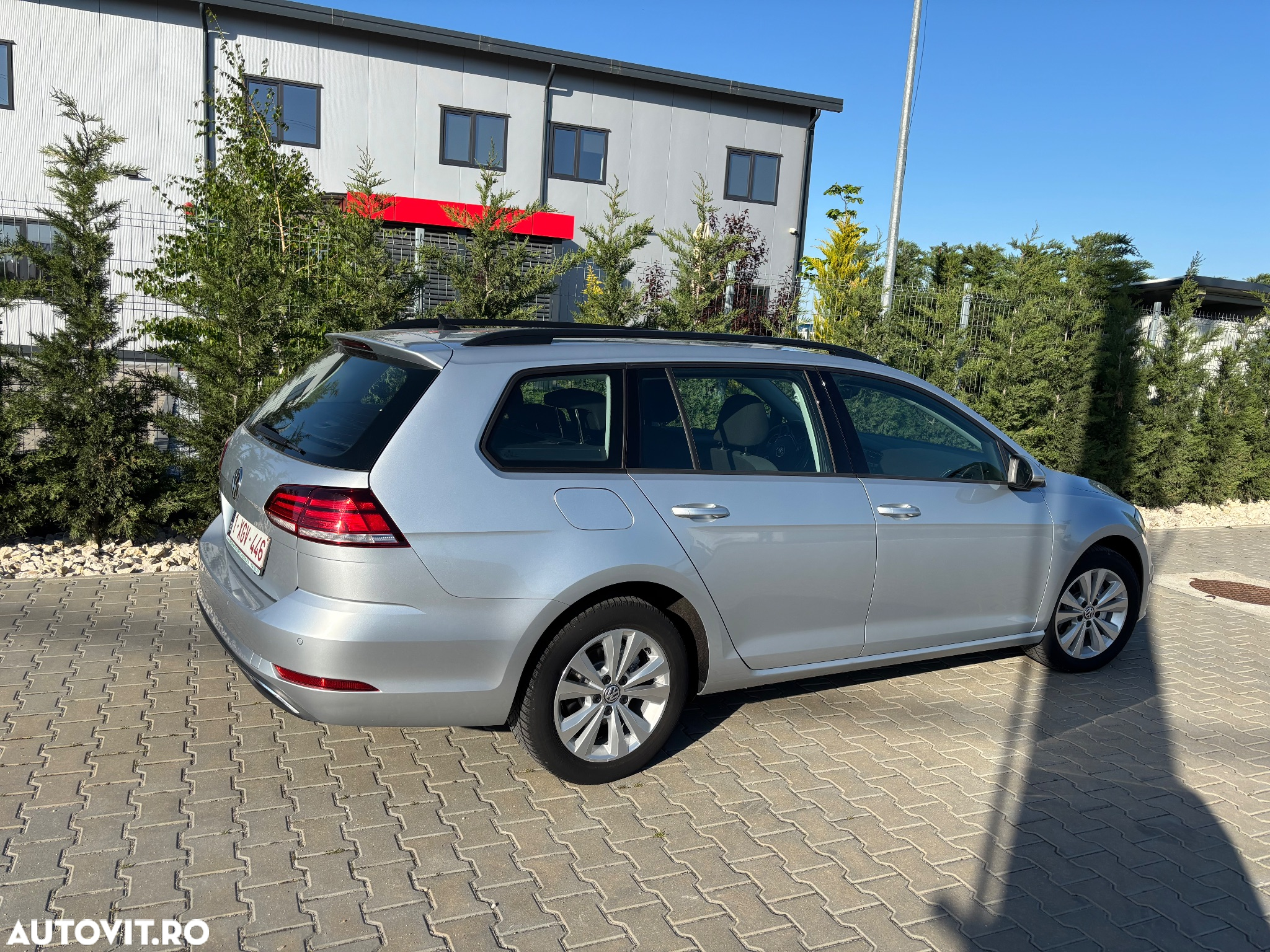 Volkswagen Golf 1.6 TDI DSG Comfortline - 9