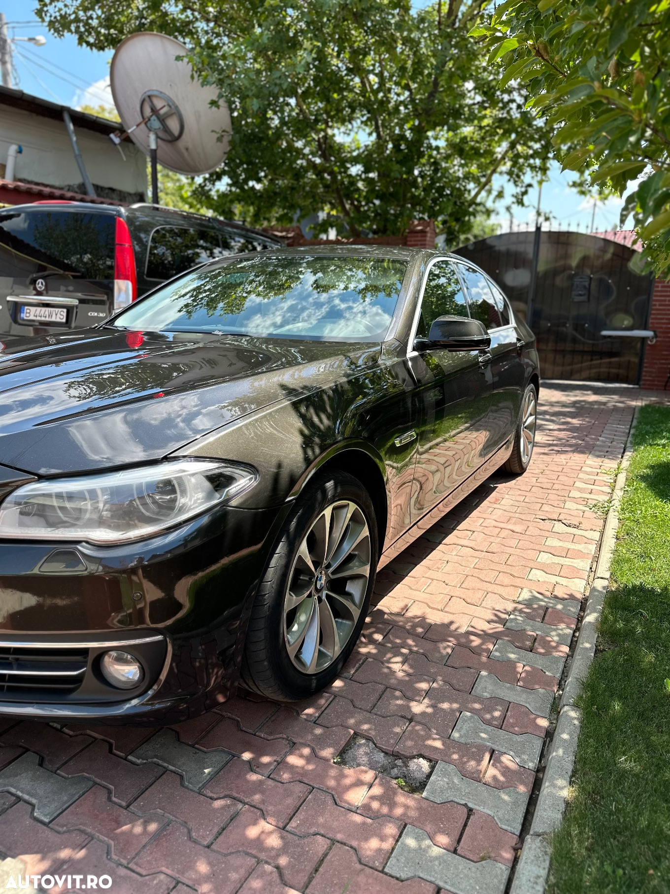 BMW Seria 5 525d xDrive AT - 5