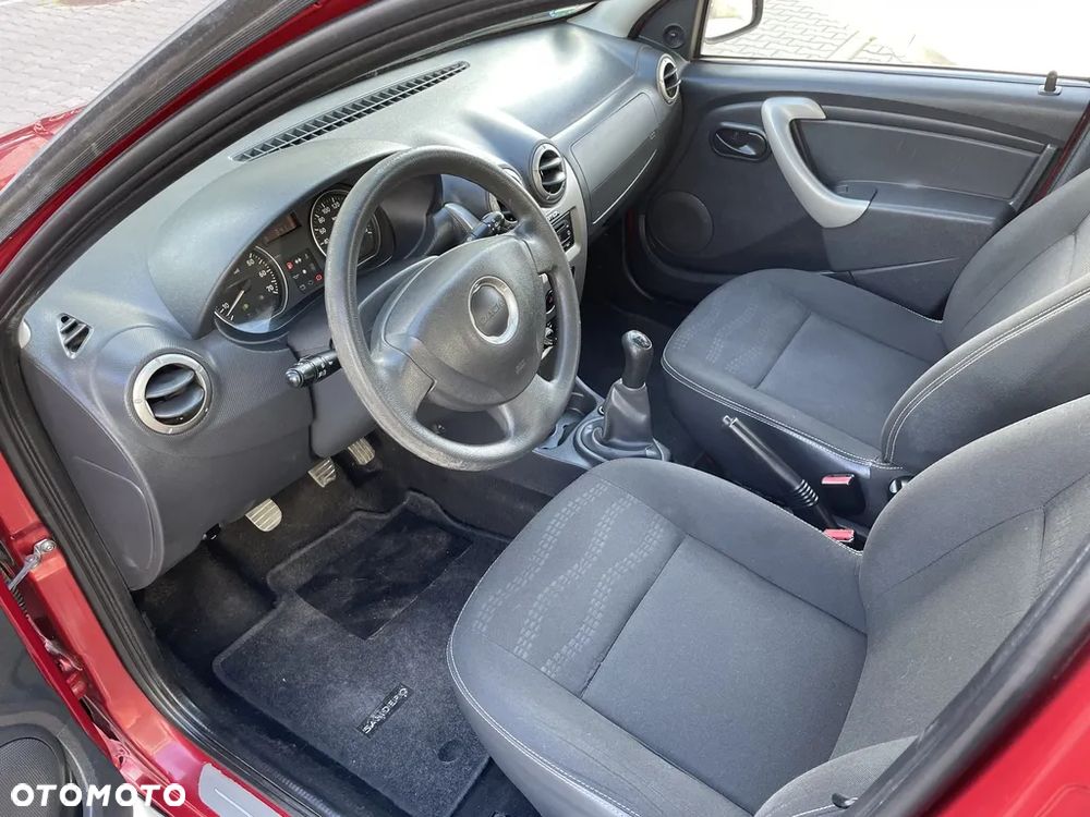 Dacia Sandero Stepway 1.6 - 10