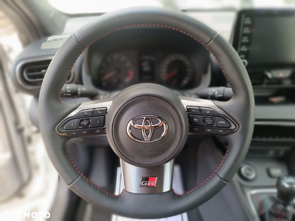 Toyota GR Yaris - 8