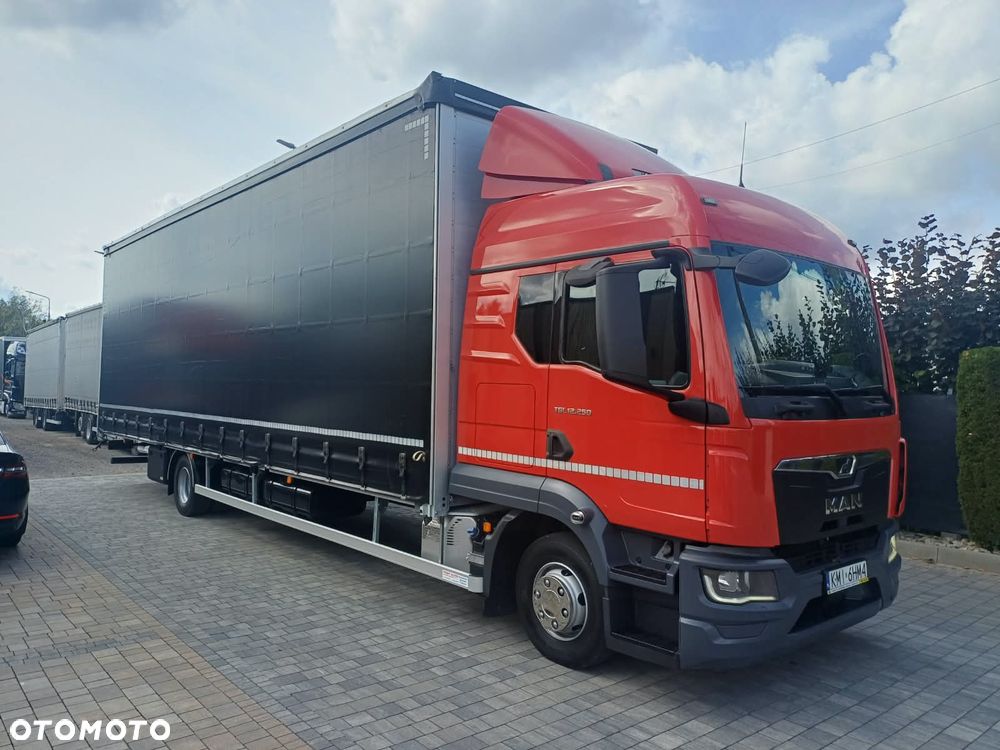 MAN TGL 12.250 KABINA LX DWA LÓŻKA + 23 PALETY - 9