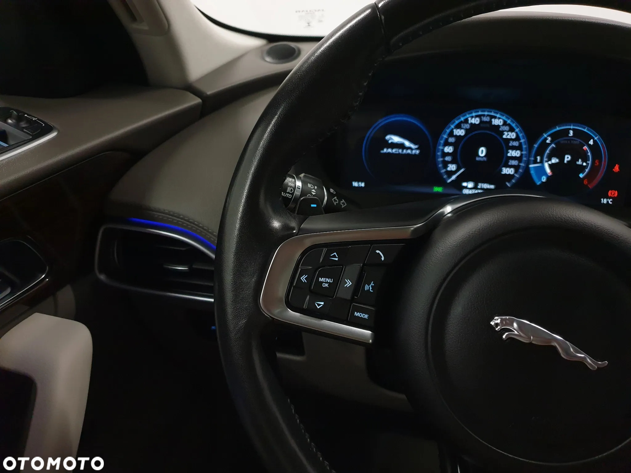 Jaguar F-Pace 2.0 i4D AWD R-Sport - 10
